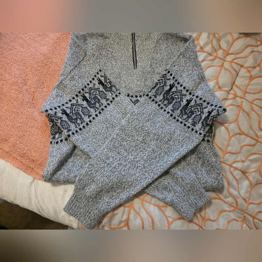 Alpaca Sweater - Picture 4 of 12